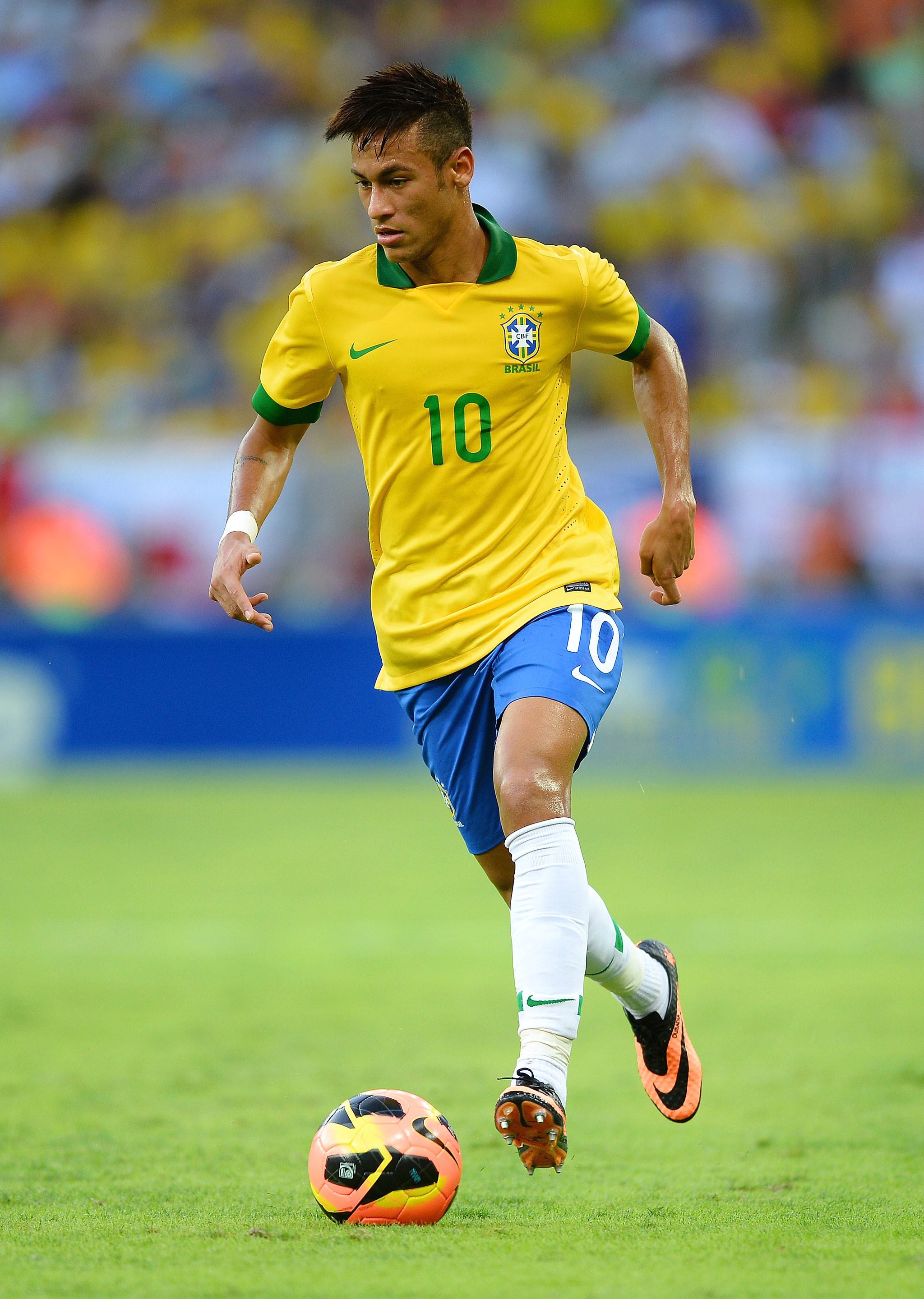 2014 Brazil 10 Neymar Jr Yellow Home Soccer Jersey Image Backgrounds Wallpaper 2048x2880