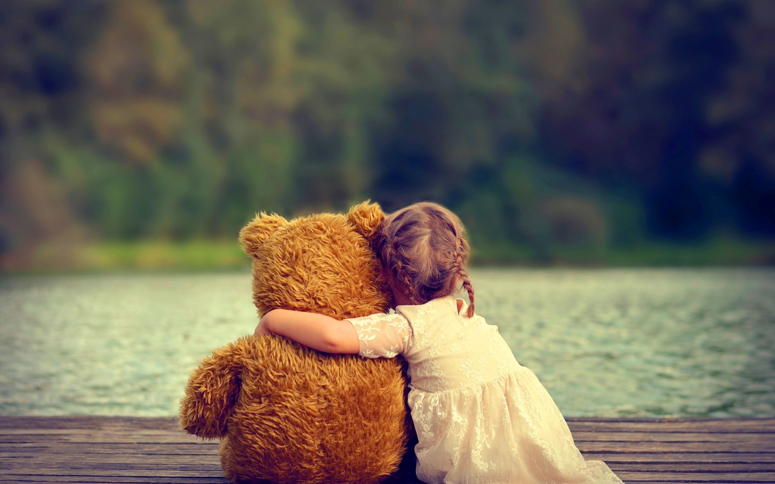 Cute Girl Hugging Teddy Bear 2560x1600