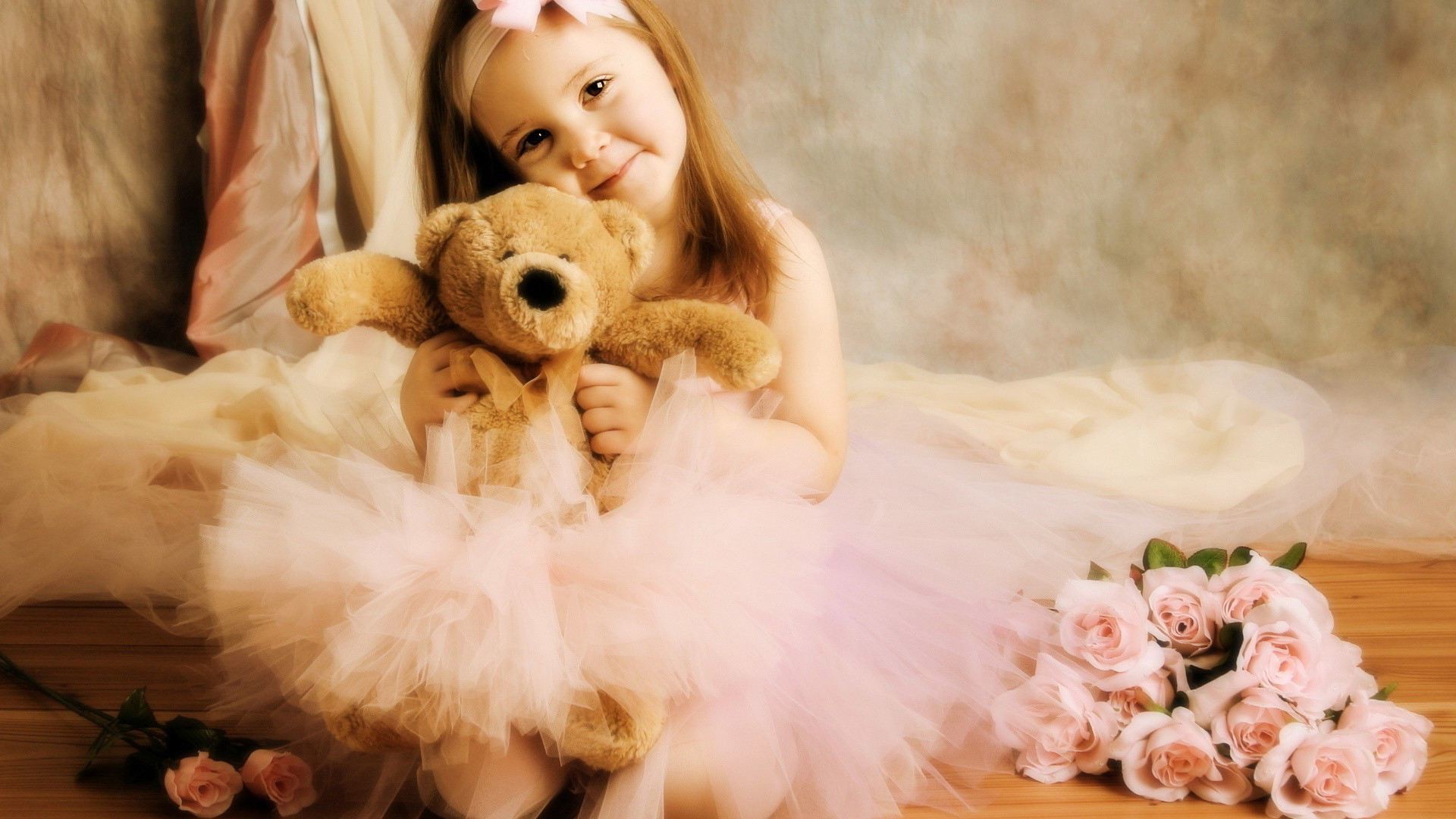 Beautiful Girls Amp Cute Babies With Teddy Bear Hd Wallpapers Special Days Pics Story 1920x1080