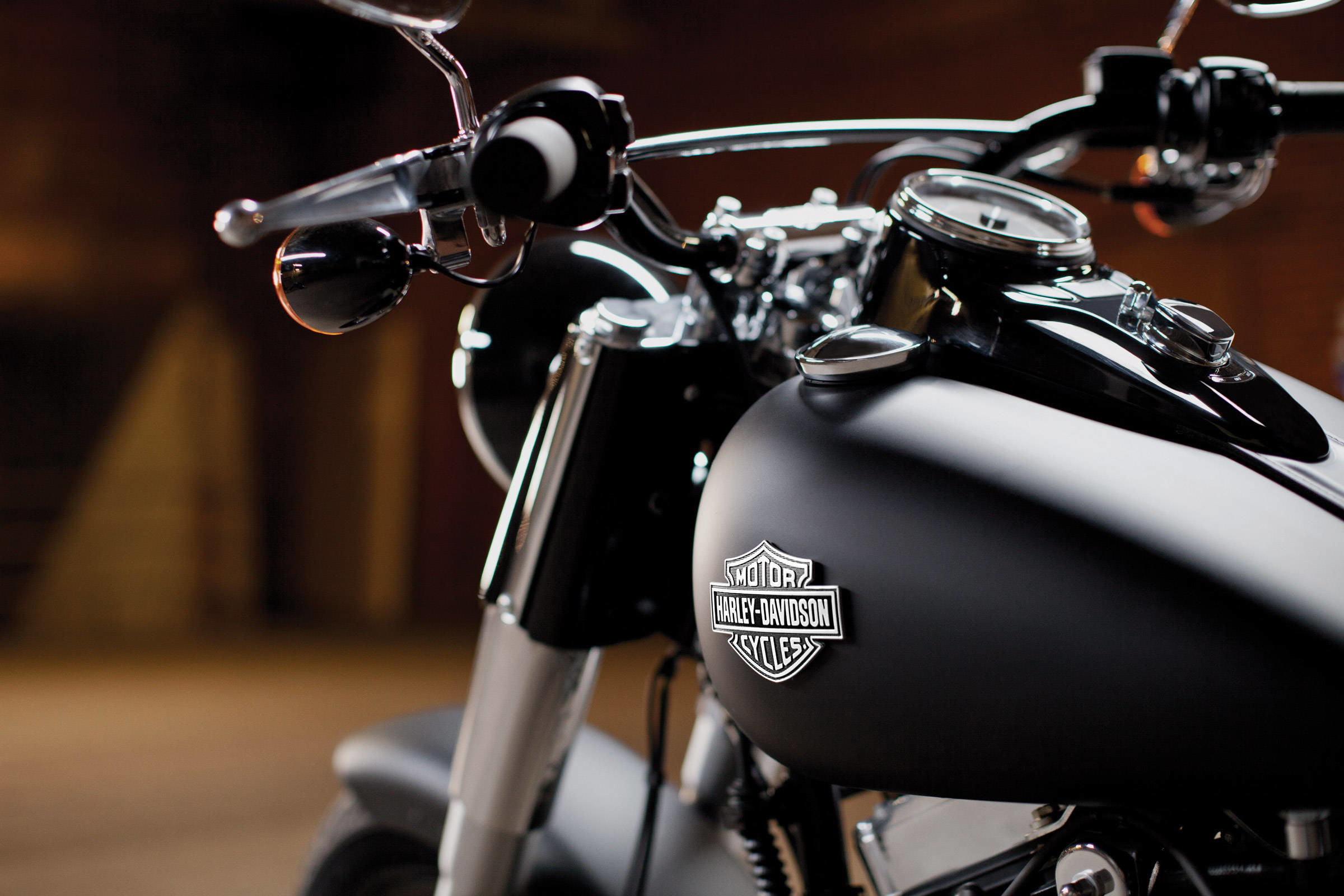 Harley Davidson Wallpaper Free 2400x1600
