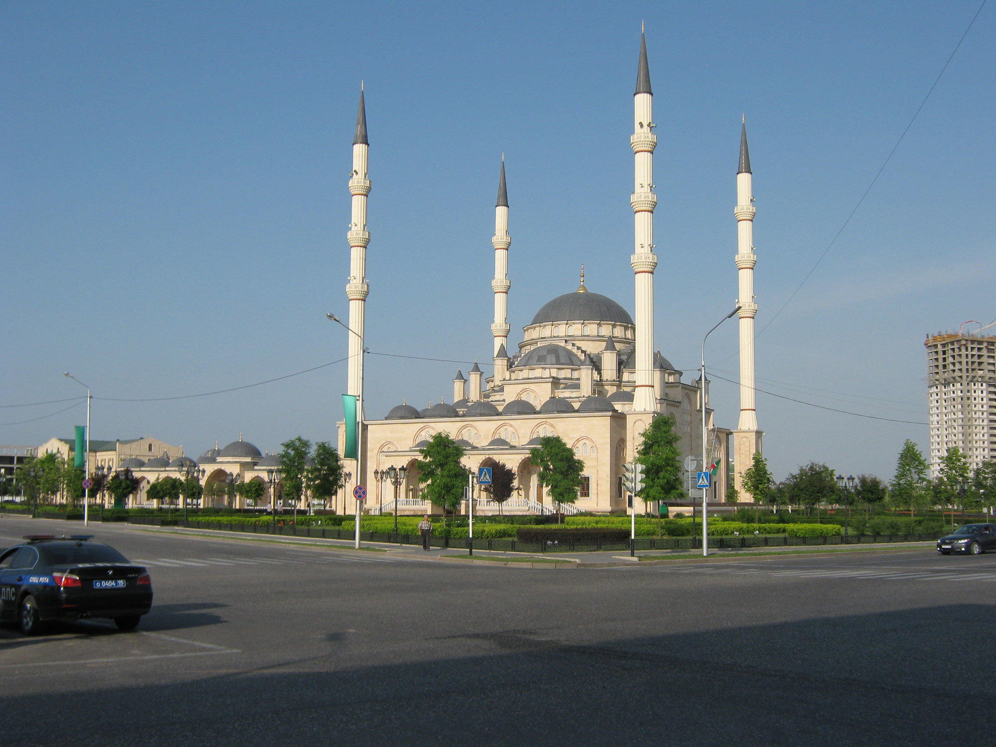 Akhmad Kadyrov Mosque Grozny 2000x1500
