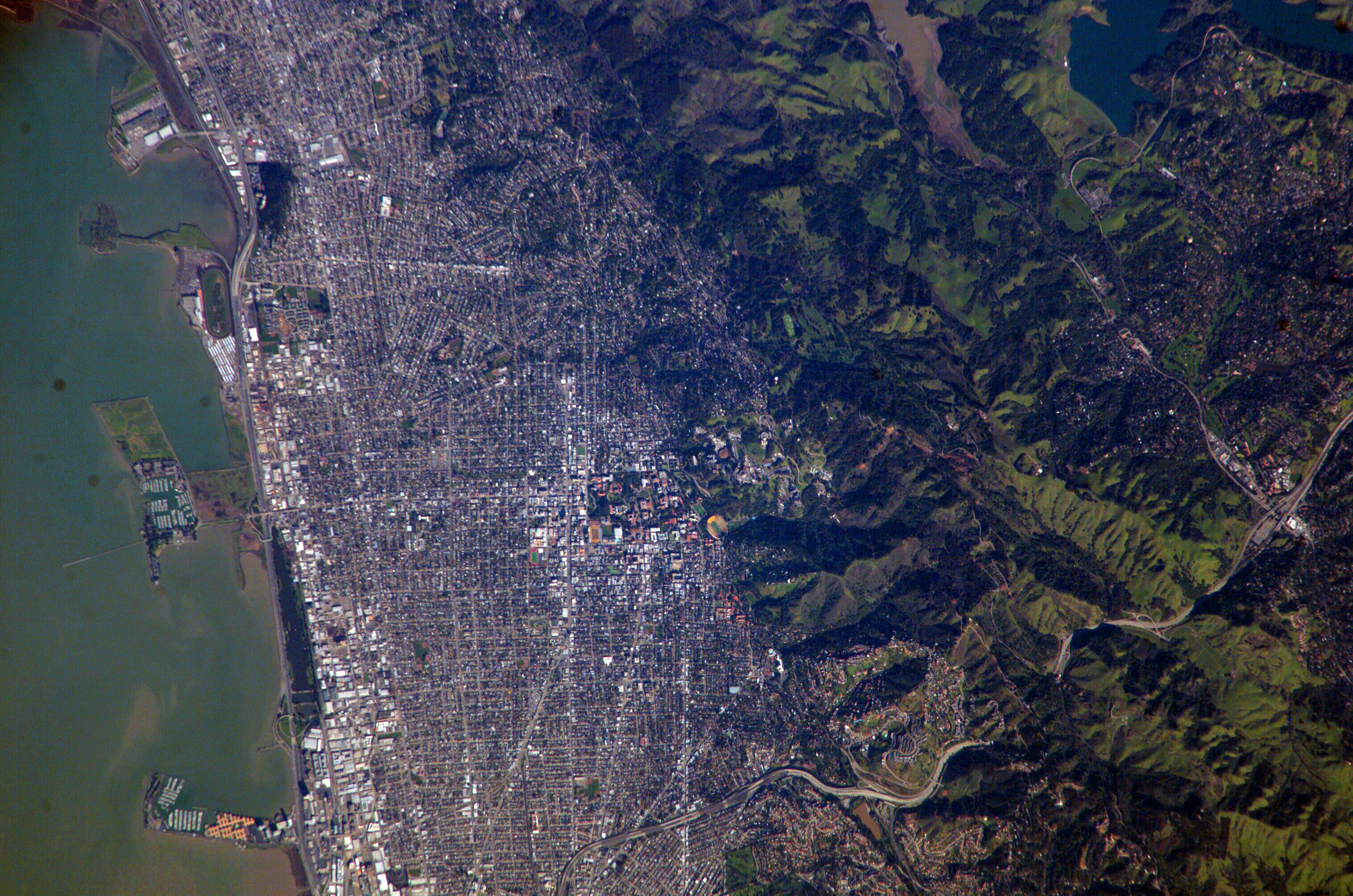 Berkeley From Space 3032x2008
